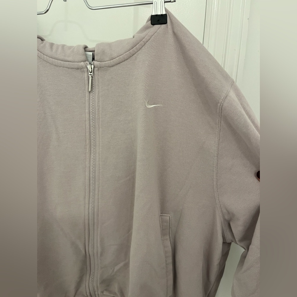 Nike Women's Lavender/Gray Zip Up